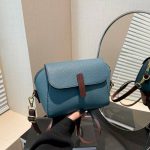 Women's Crossbody Bag New Small Bag Mobile Phone Bag Versatile Shoulder Bag Shell Bag Trendy Hot Mobile Phone Bag Versatile Shoulder Bag Exquisite Genuine Leather Texture Small Bag - Image 6