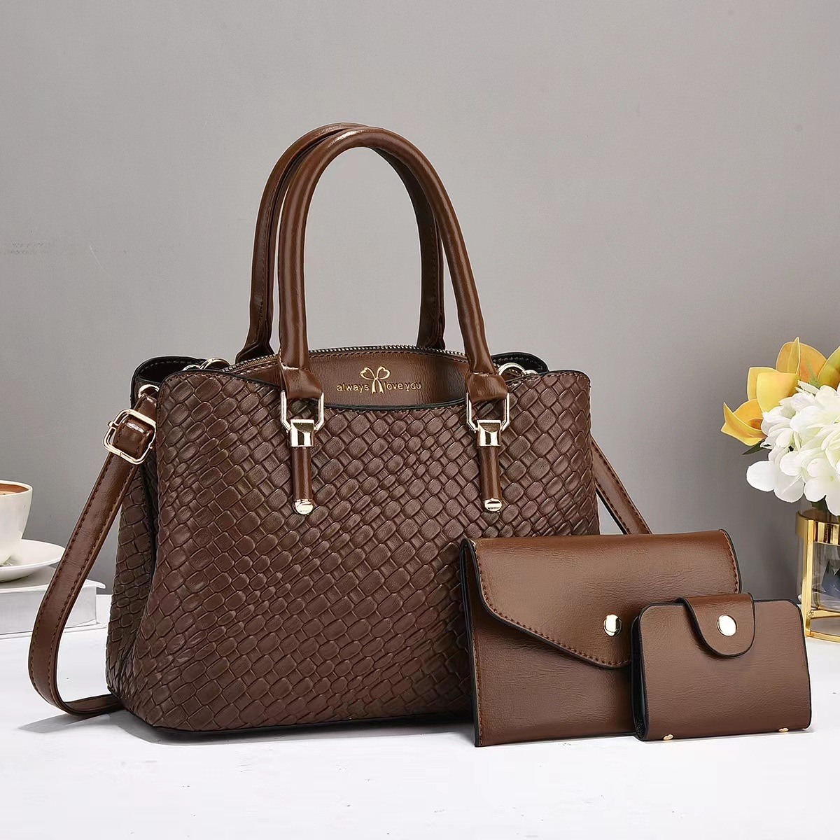 f07c0ca0-b419-4c09-b14f-e139b43fe514.jpg Woven Texture Three-piece Set Large Capacity One Shoulder Combination Bags - Image 1